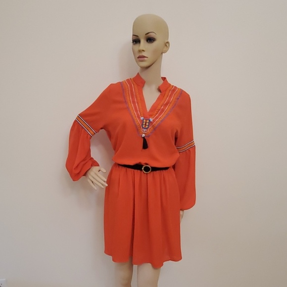 RED BOHO LANTERN SLEEVE DRESS - Picture 6 of 6